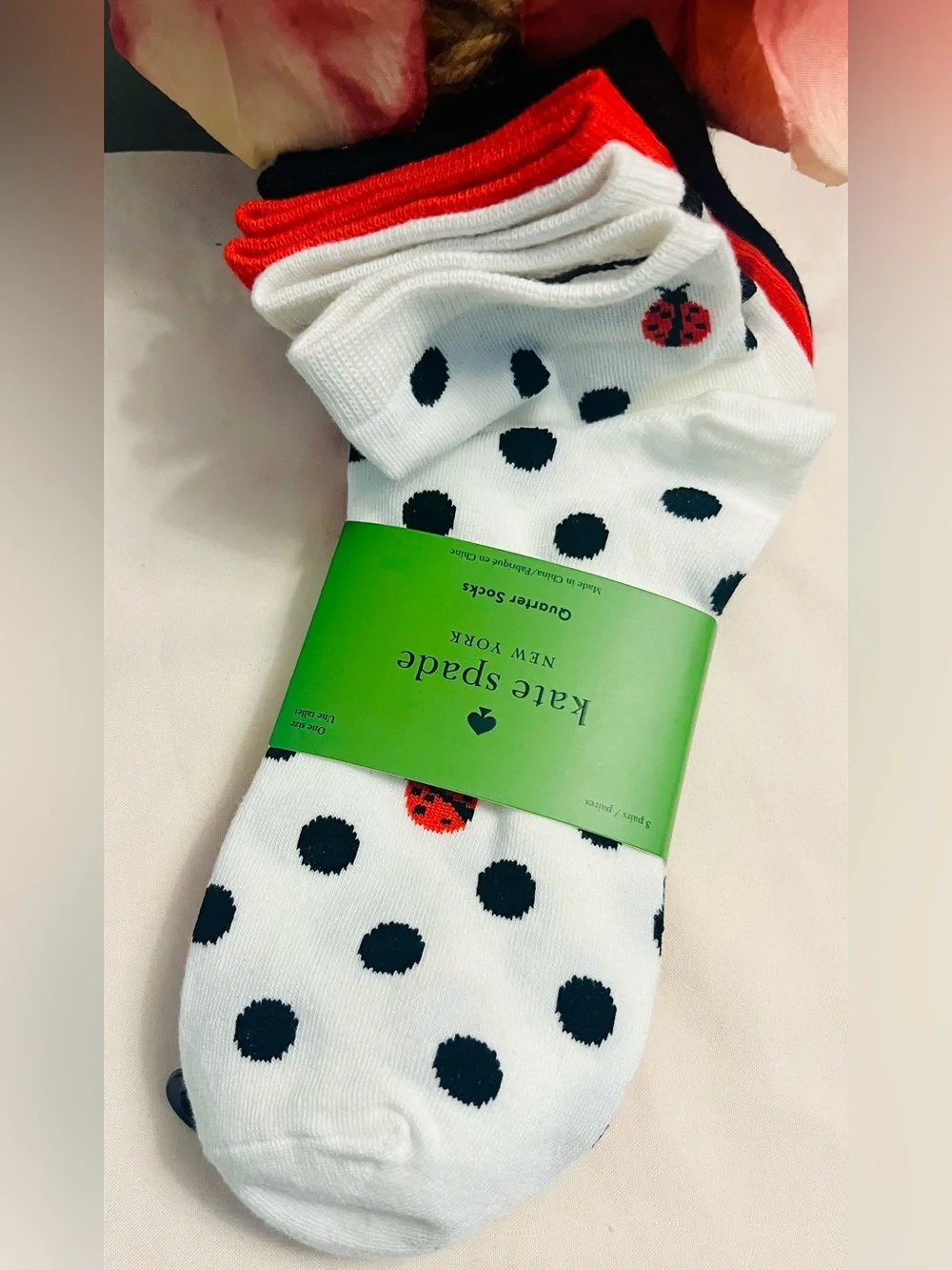 KATE SPADE NWT Women's Ladybug 3-Pack Quarter Socks. Black, White, & Orange.